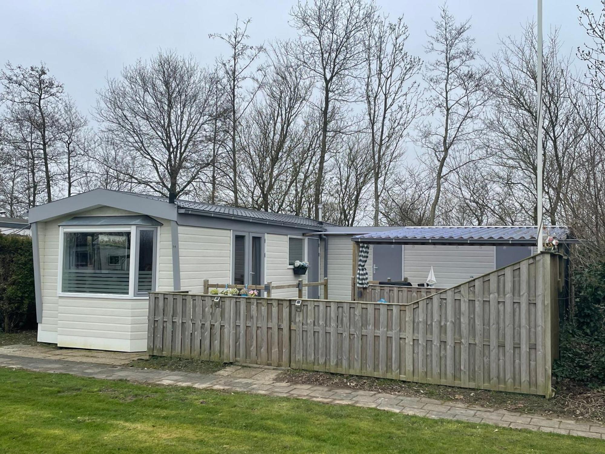 Luxe Chalet Friesland I14 - 5 Pers 韦斯特吉斯特 外观 照片